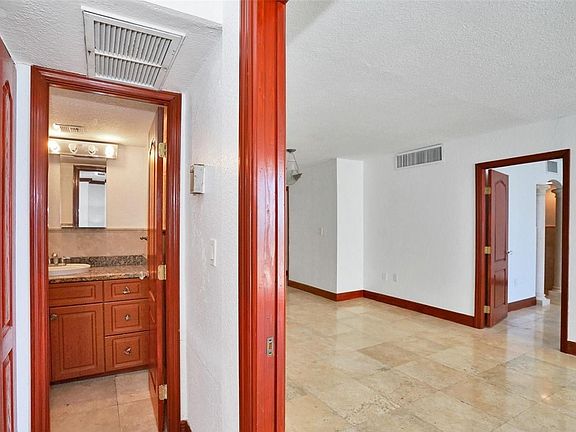 4th image of 5701 Collins Ave APT 1212