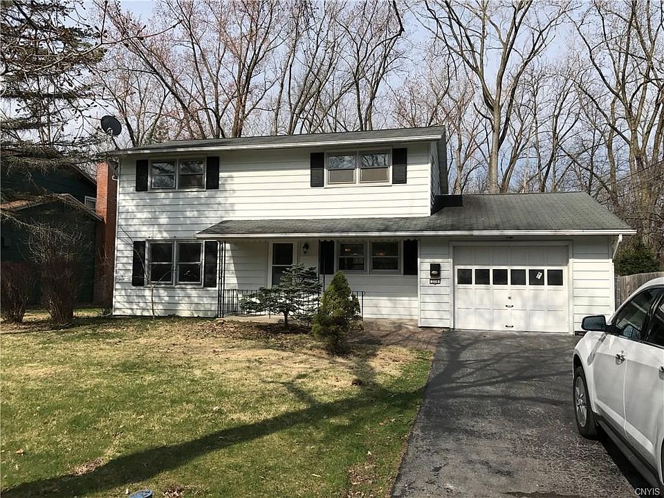 1st image of 316 Longmeadow Dr