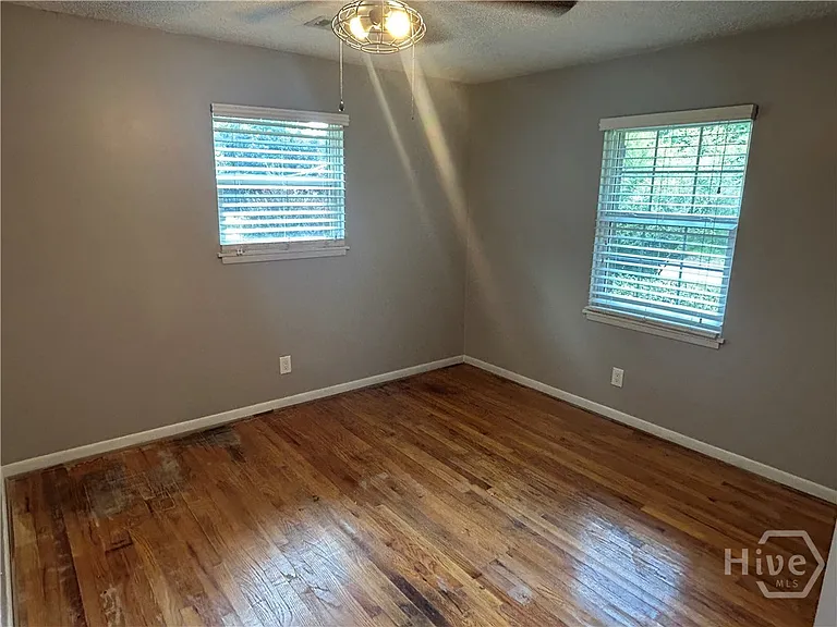 1020 Tuxedo Ln — Photo 19