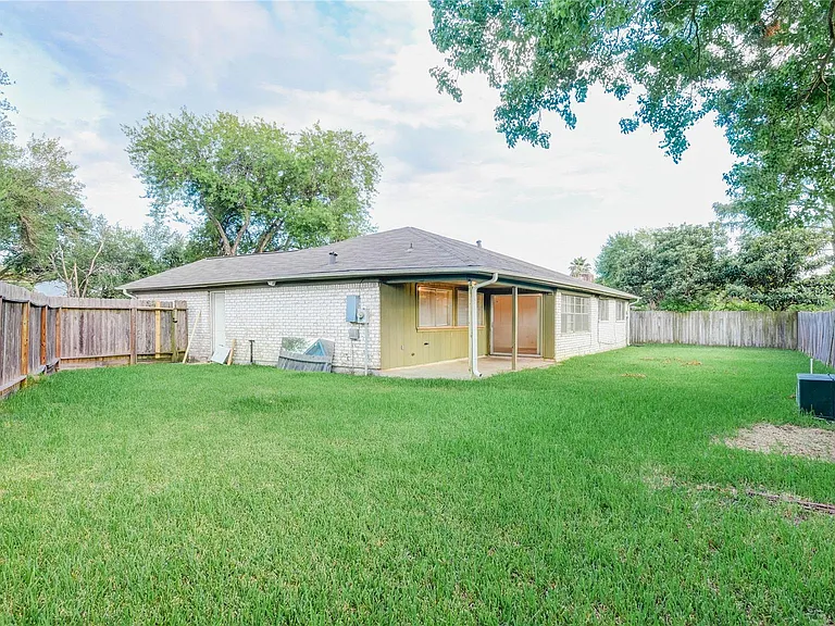 9510 Huntington Way Dr — Photo 34