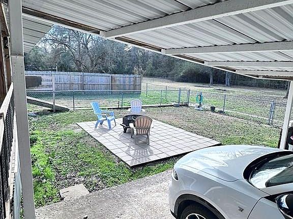 5th image of 40 Randy Dr