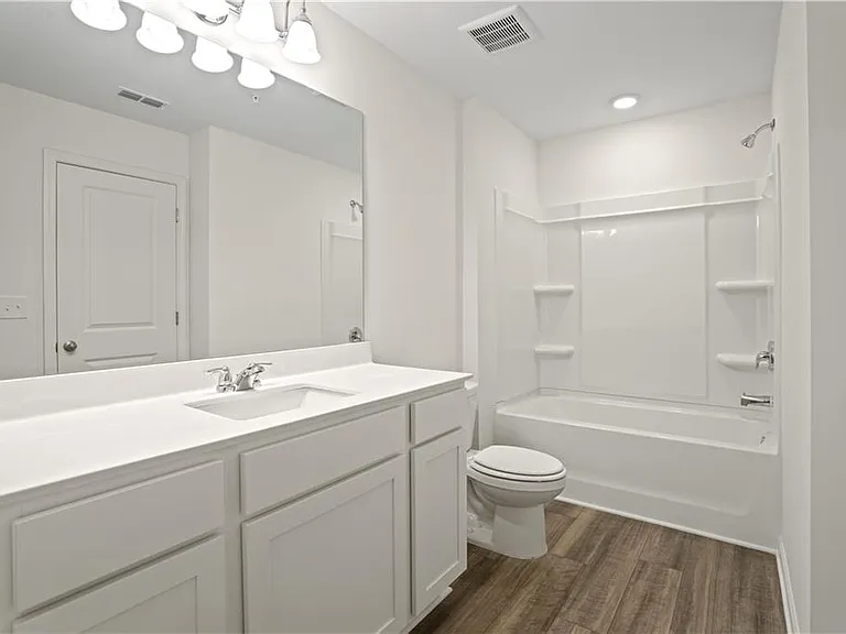 541 Magnolia Cir — Photo 12