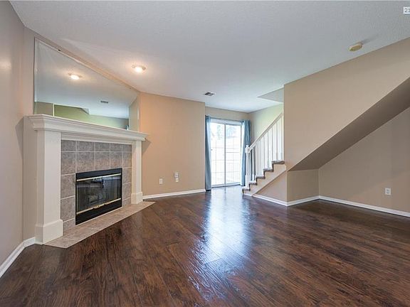4th image of 5726 NW Plantation Ln #177A