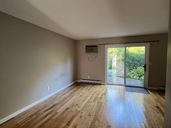5th image of 170 E Hadley Rd APT 133