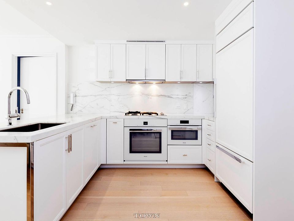 1st image of 212 Warren St APT 4N