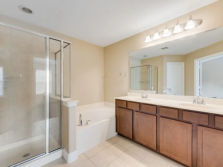2629 Chambers Dr — Photo 13