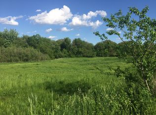 000 Honeysuckle Rd, Earlville, IL 60518