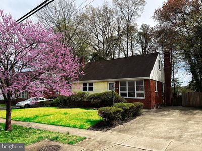 8411 Cathedral Ave, Hyattsville, MD, 20784