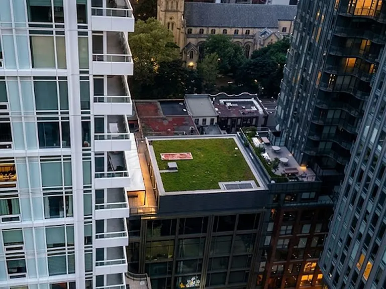 100 Queen St E #2911 — Photo 29