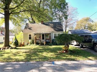 33871 Lakeview Dr, Eastlake, OH 44095