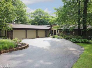 13 Candle Ridge Rd, Towanda, IL 61776