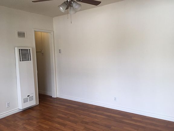 4th image of 1421 Venice Blvd