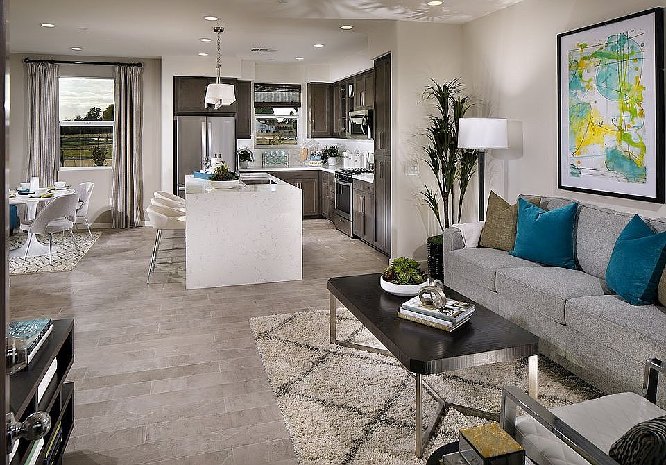 Kitchen & Living Room