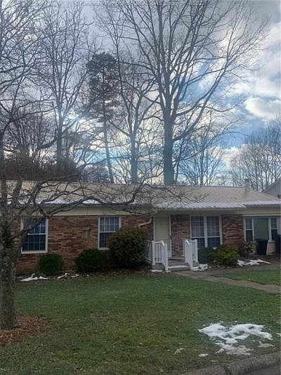 1st image of 5426 Karen Cir