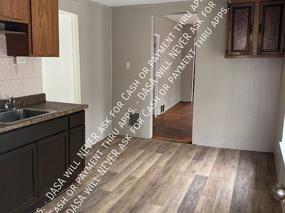 4th image of 115 Parkway