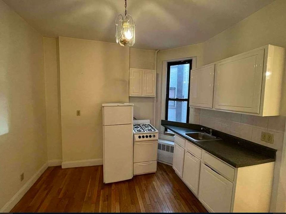 1st image of 303 E 91st St #4