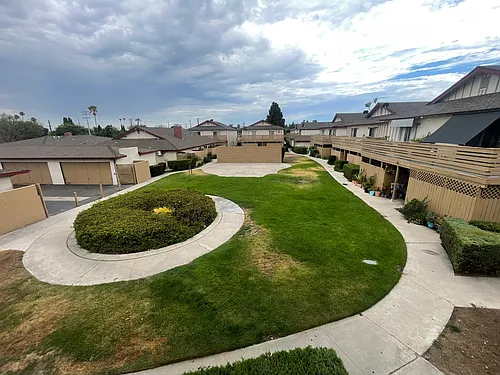 328 W Orangewood Ave #C Photo 1