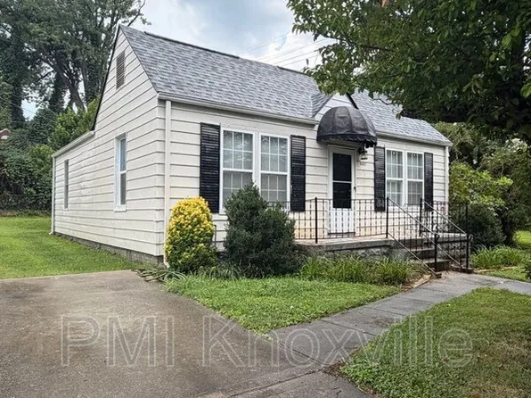 4032 Walker Blvd, Knoxville, TN 37917