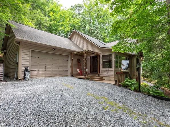 132 Rumbling Bald Rd, Lake Lure, NC 28746