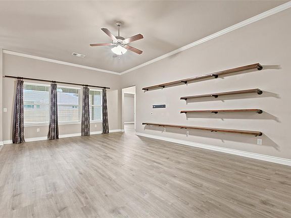 3rd image of 10408 NW 35th St