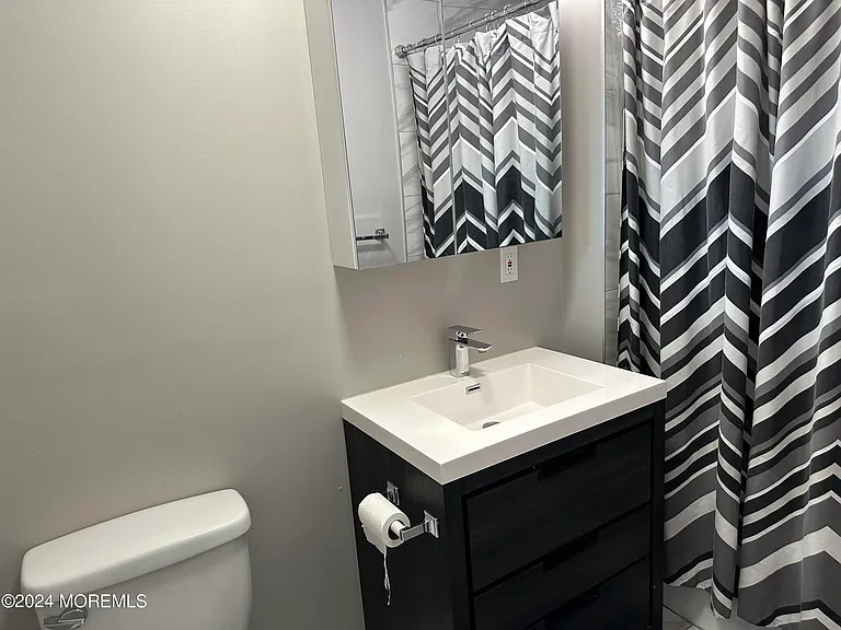 368 Highland Ave — Photo 9