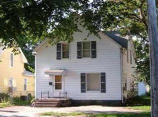 215 Center St, Waterloo, IA 50703