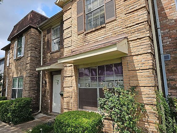 2nd image of 1035 Willow Oaks Cir