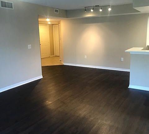 3rd image of 4177 N Haverhill Rd APT 801