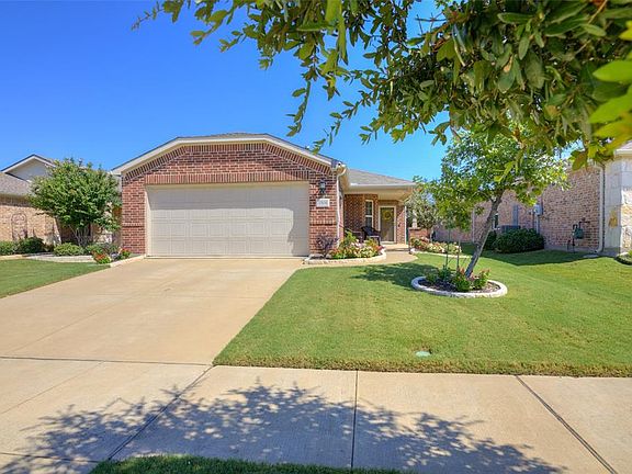 2nd image of 2504 Honeybee Ln