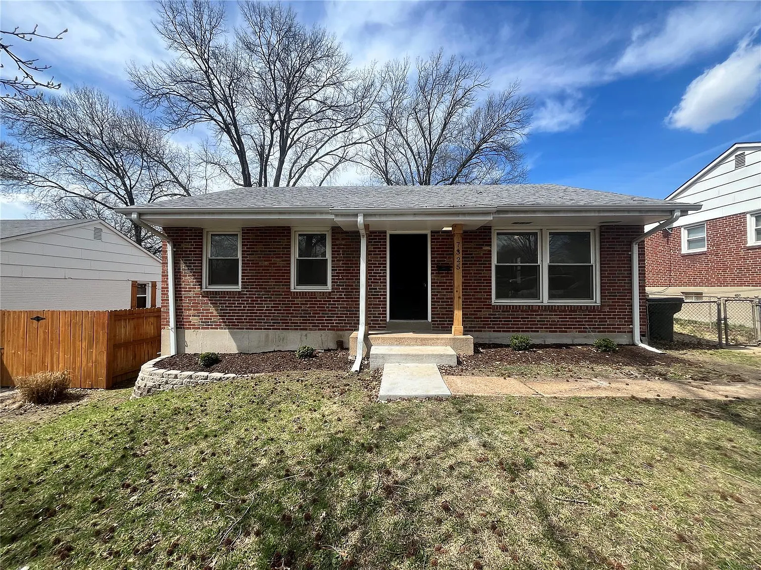 7325 Field Ave photo 1