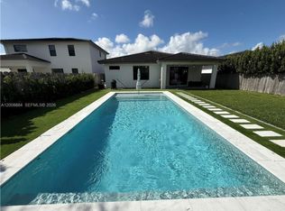 2945 SE 3rd St, Homestead, FL 33033