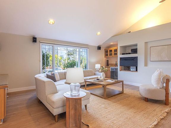 5th image of 3455 Dover Rd