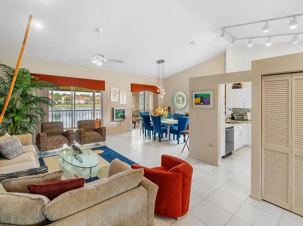9829 Seacrest Circle #202, Boynton Beach, FL 33437