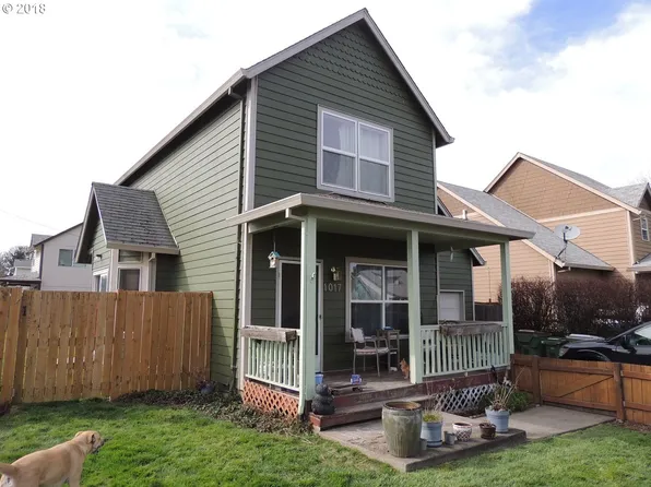 1017 Mill Pl, Newberg, OR 97132