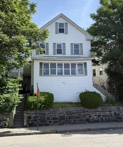 69 E Central St #2 — Photo 1