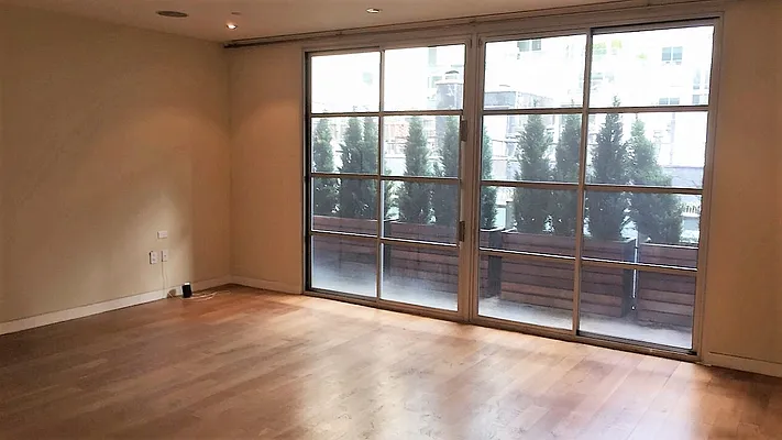 Sold by Manhattan Network Inc. | media 5