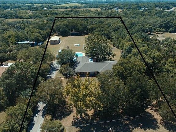 2nd image of 2353 Stickhorse Ln