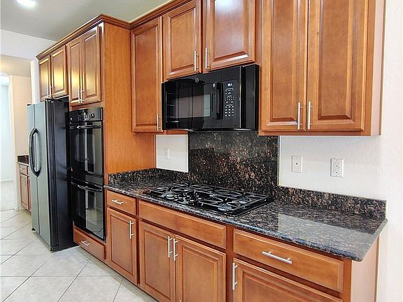 4th image of 10095 Lady Apple Dr