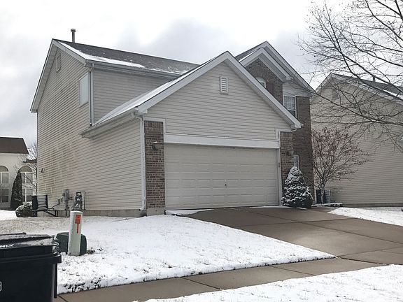 4th image of 160 Jost Manor Dr