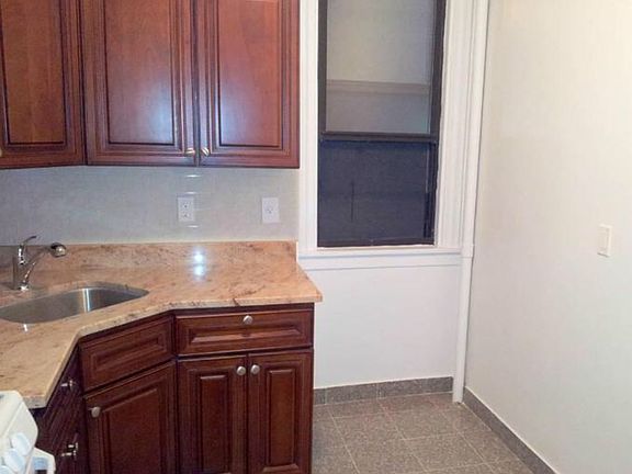 2nd image of 1154 1st Ave #5AA