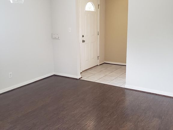 2nd image of 505 Bedford Dr