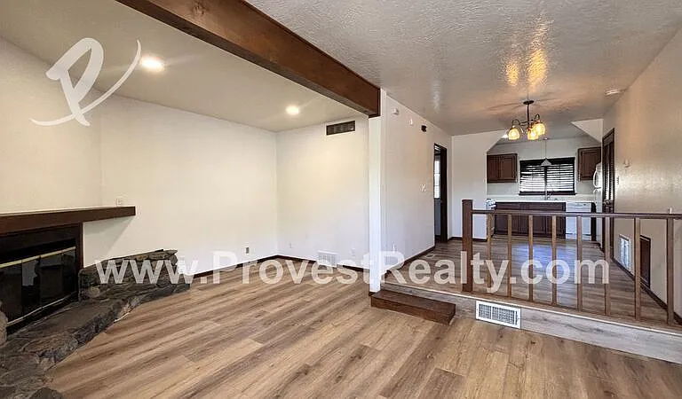 6078 Spruce St #C — Photo 4