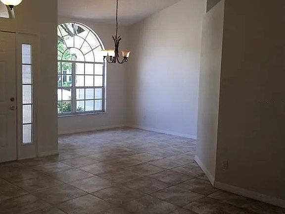 4th image of 1712 Country Terrace Ln