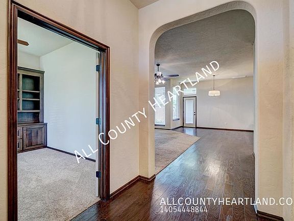 4th image of 232 SW 169th St