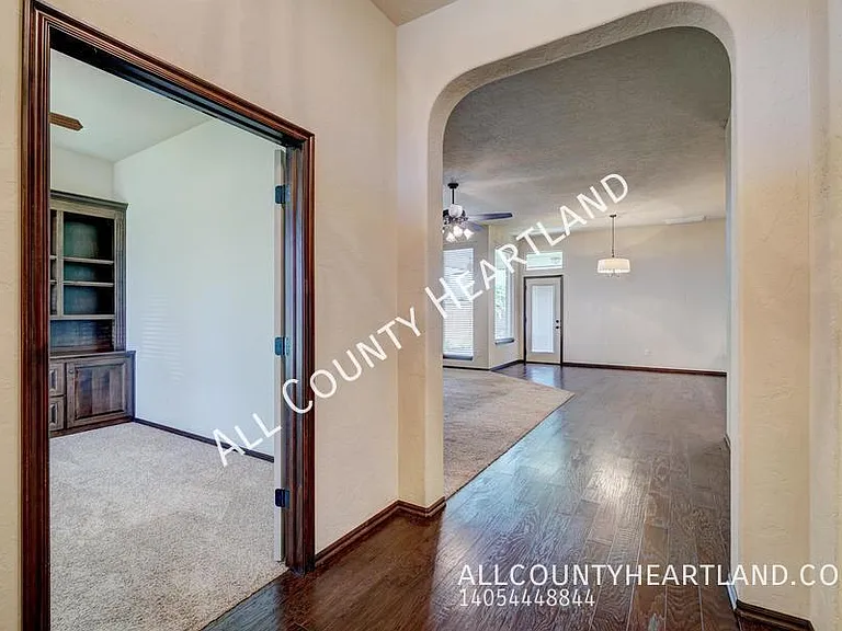 232 SW 169th St — Photo 4
