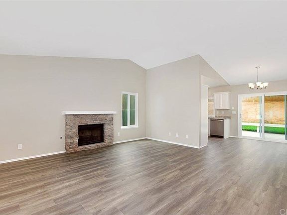 5th image of 22940 Scotia Ln