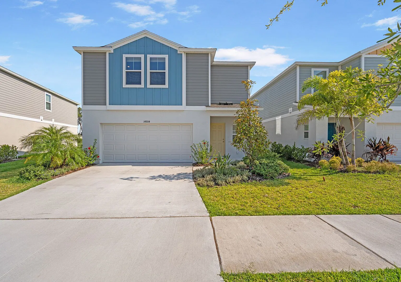 Elevated Living in Hawkstone Lawn Care & Pest Control Included! — Photo 2
