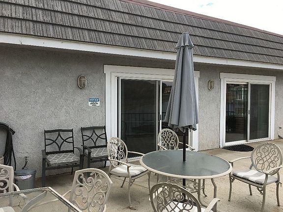 BBQ Patio in complex lake front!