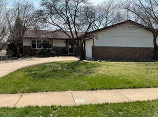 5775 Alma Dr, Rockford, IL