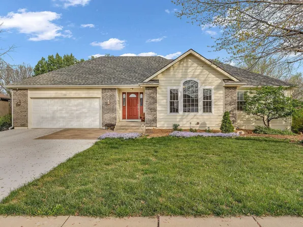 933 SE 44th Ter, Topeka, KS 66609